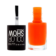 Maybelline Color Show Nail Polish shade 33 Lux Lobster delivering rich coral-red color with a high-shine, chip-resistant finish.