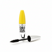 Maybelline The Colossal Platinum Black Mascara in shade 03 Platinum highlighting its richly pigmented formula and Mega Brush for dramatic volume and intense lash definition.