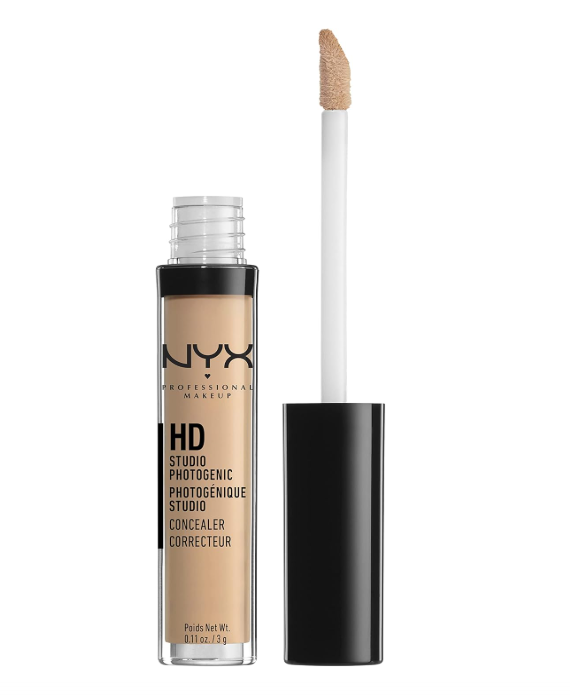NYX HD Studio Photogenic Concealer in shade 05 Medium displayed in its tube, featuring a lightweight liquid concealer with buildable coverage.